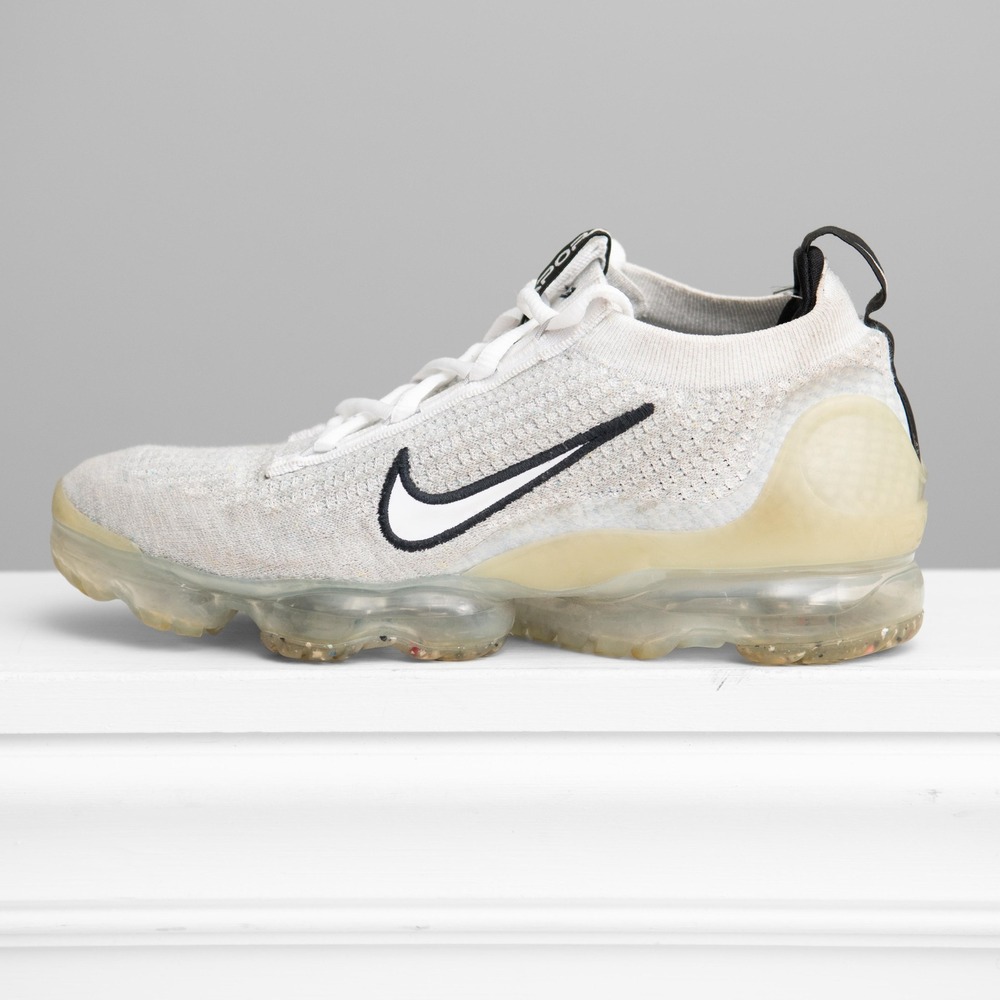 Nike Air VaporMax Fly Knit White M8.5/W10 Flyknit Atheisure GorpCore Minimalist